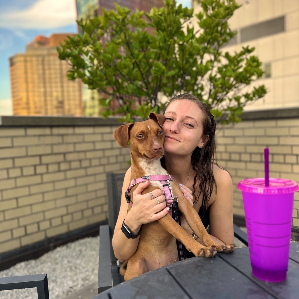 Meet your Posher, Alexandra